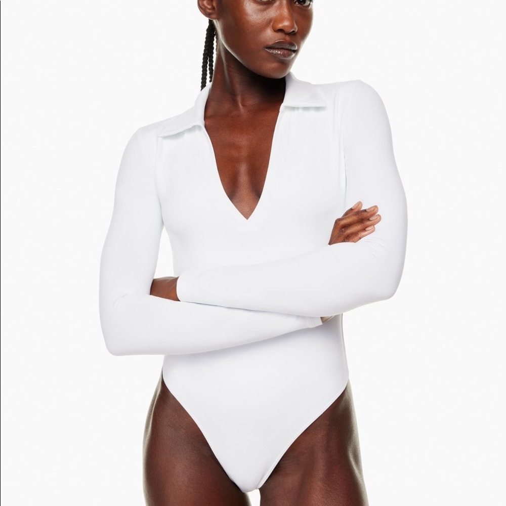 Aritzia babaton Contour Polo Longsleeve Bodysuit in white size xs nwt